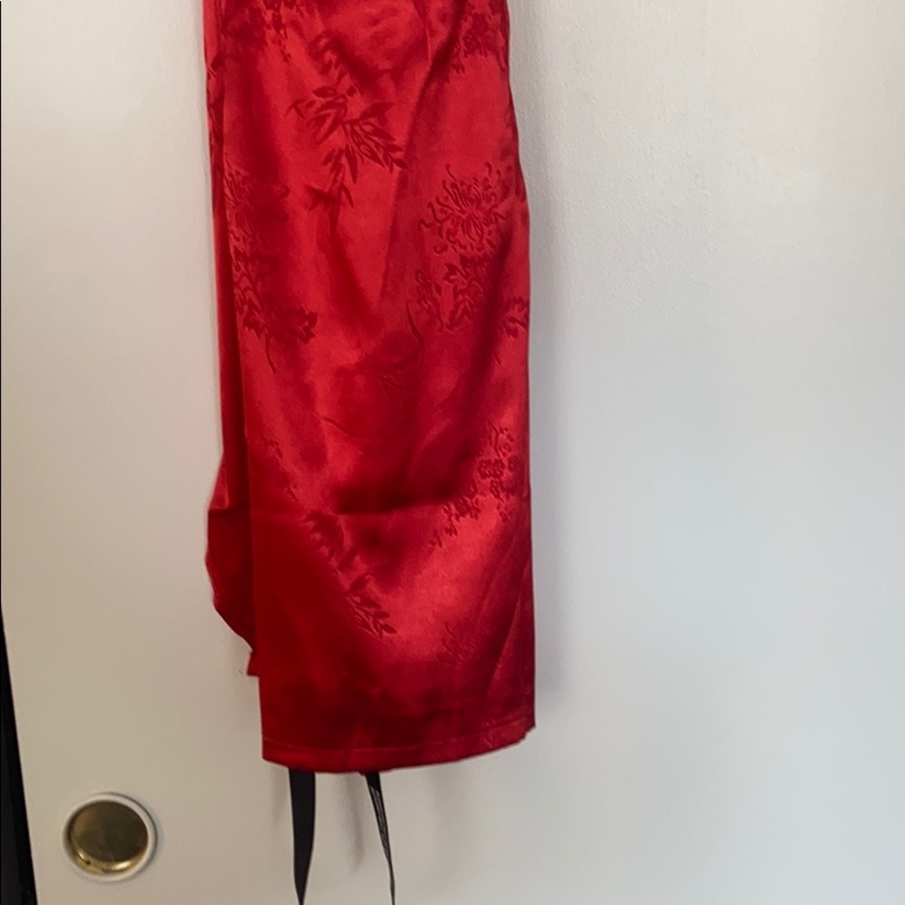 PrettyLittleThing red mini dress - Picture 4 of 7